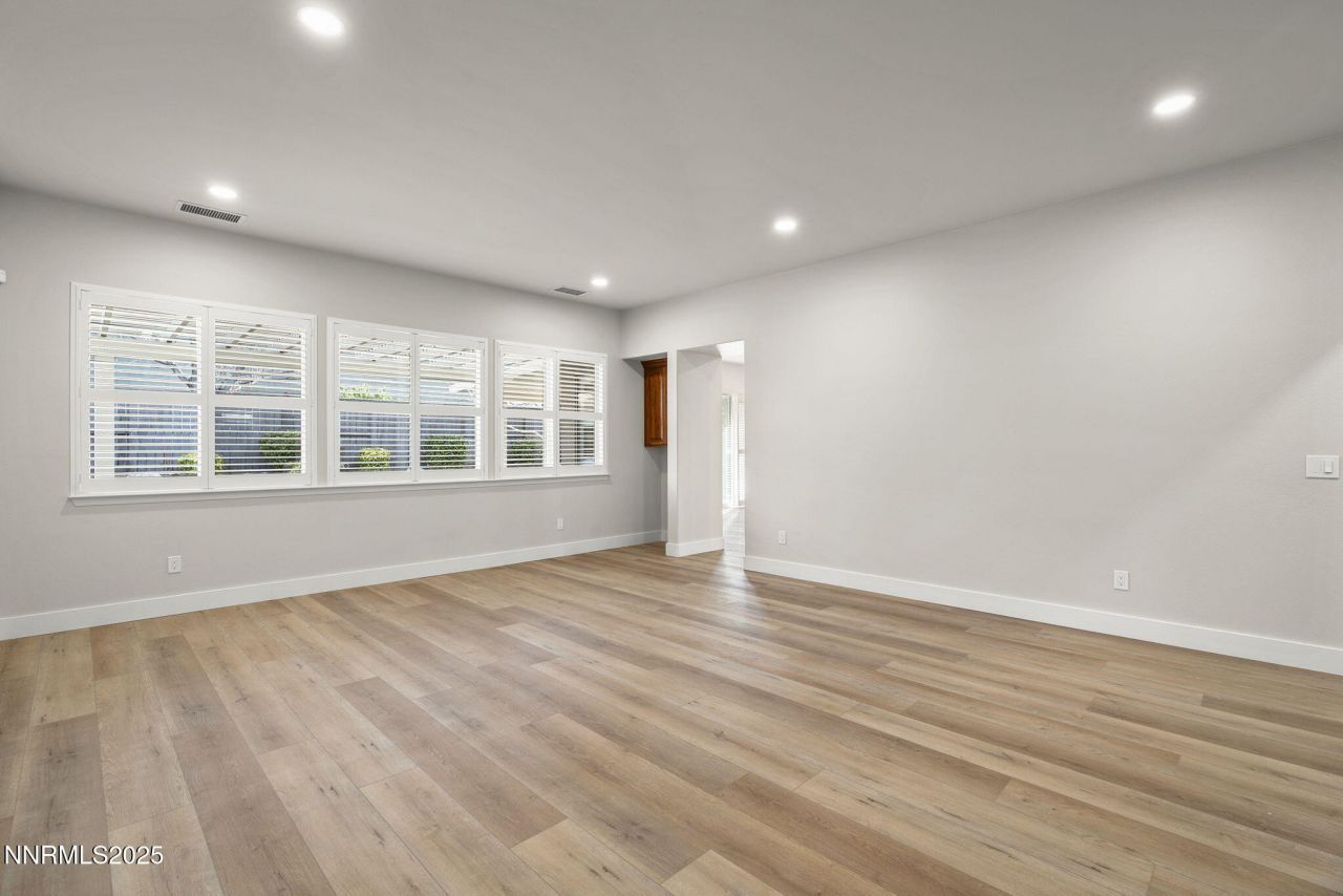 5070 Rhine Wine Drive, Sparks, NV 89436 Photo