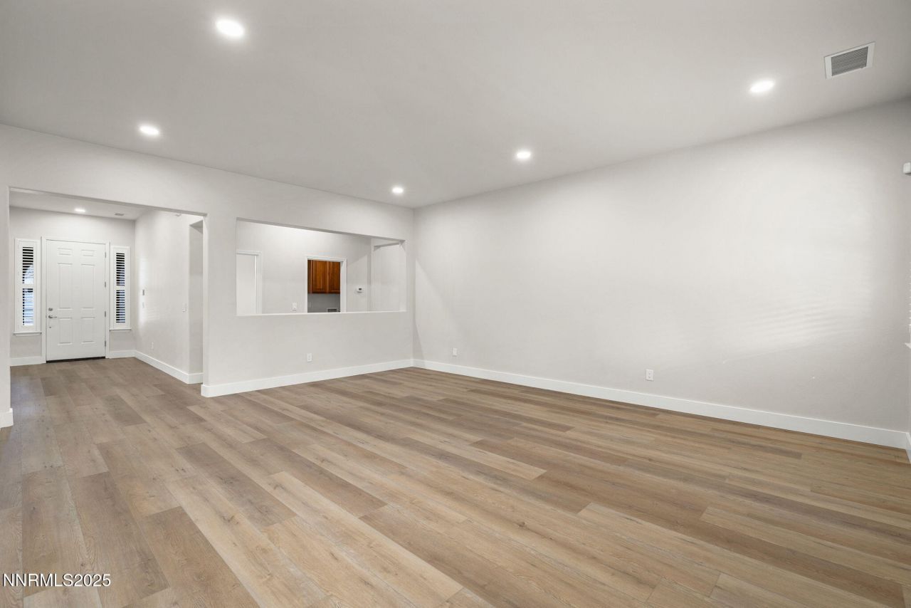 5070 Rhine Wine Drive, Sparks, NV 89436 Photo