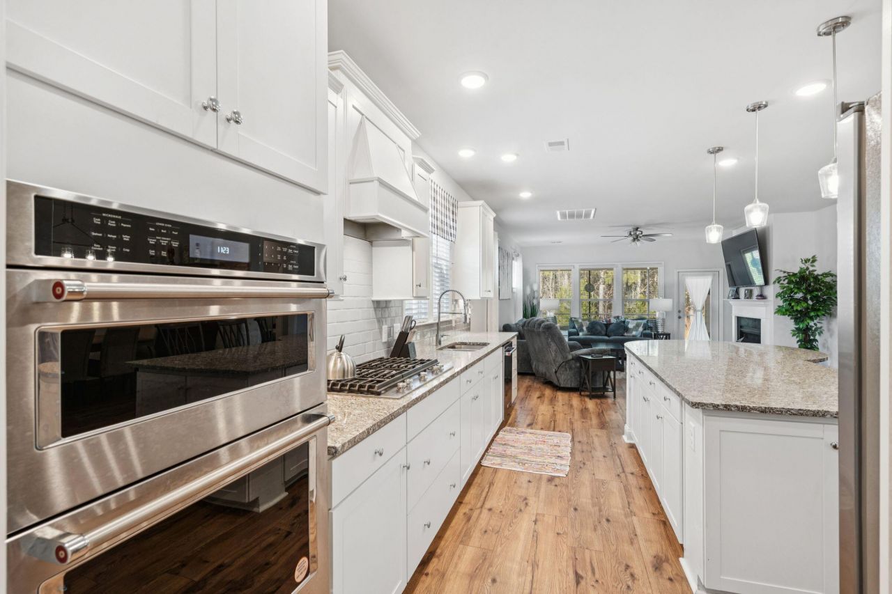 5033 Lady Bird Alley Photo 20