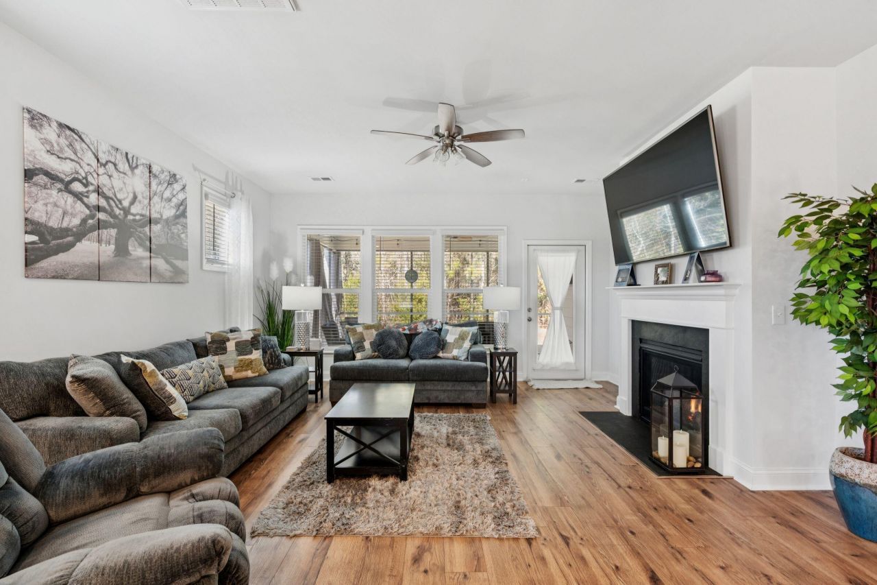 5033 Lady Bird Alley Photo 22