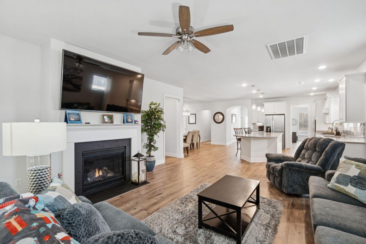 5033 Lady Bird Alley Photo 23