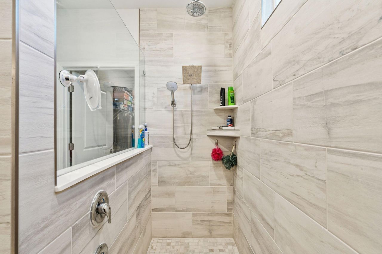 5033 Lady Bird Alley Photo 31