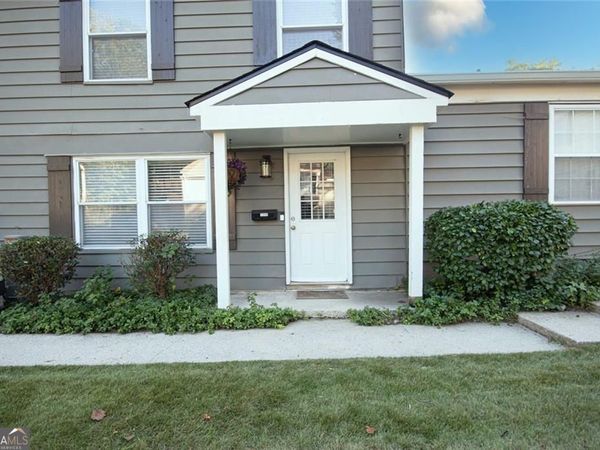 1348 Surrey Lane SW, Marietta, GA 30008