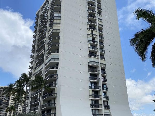 2400 Presidential Way, Unit 1104, West Palm Beach, FL 33401