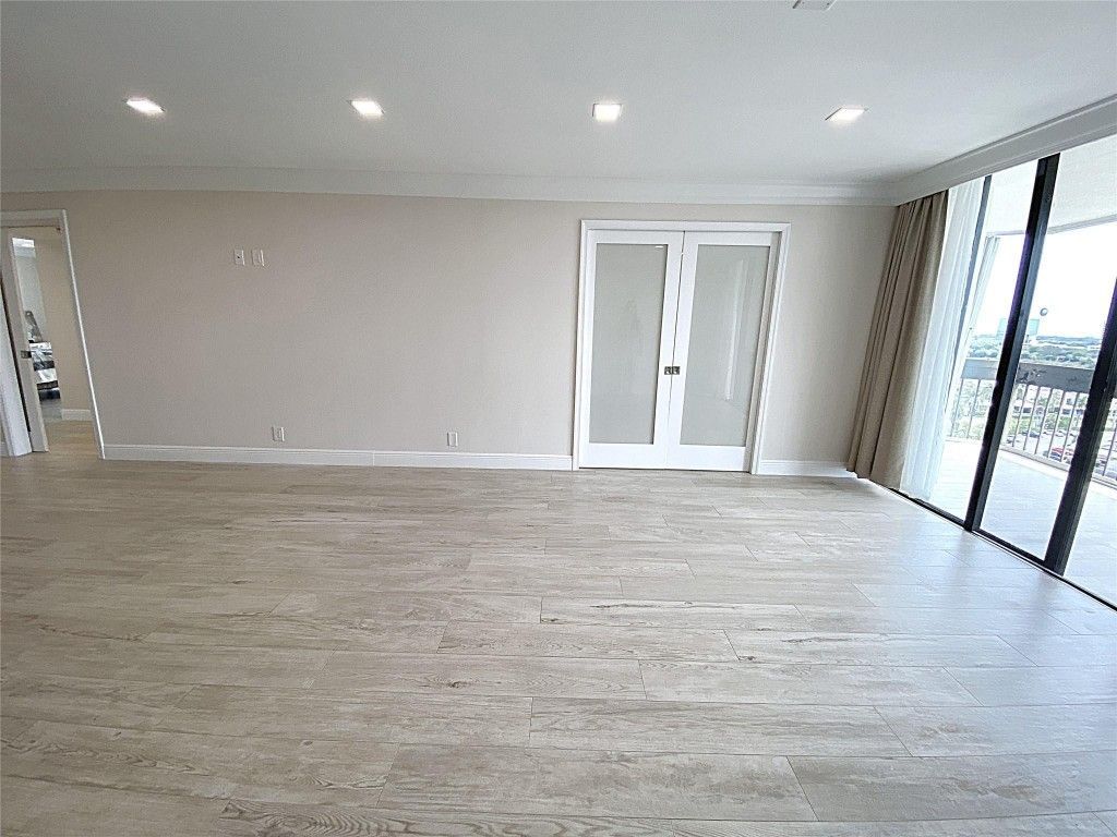 2400 Presidential Way, Unit 1104, West Palm Beach, FL 33401 Photo