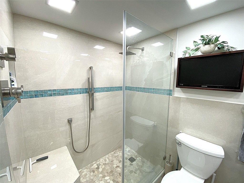 2400 Presidential Way, Unit 1104, West Palm Beach, FL 33401 Photo