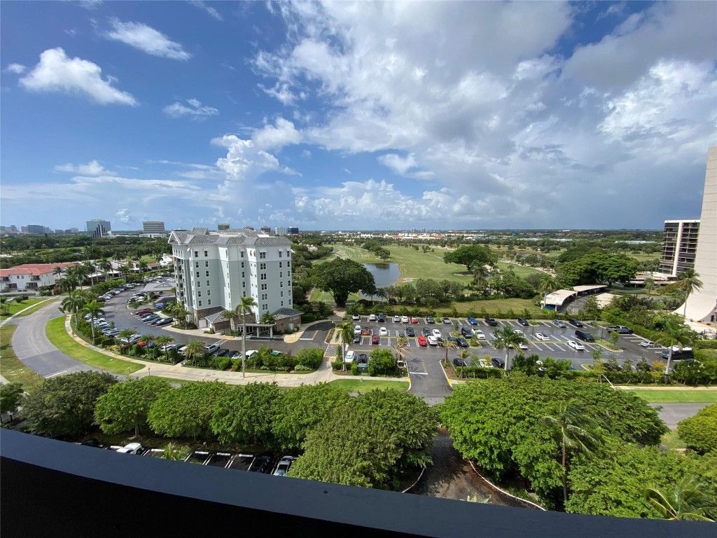 2400 Presidential Way, Unit 1104, West Palm Beach, FL 33401 Photo