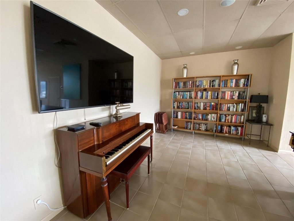 2400 Presidential Way, Unit 1104, West Palm Beach, FL 33401 Photo