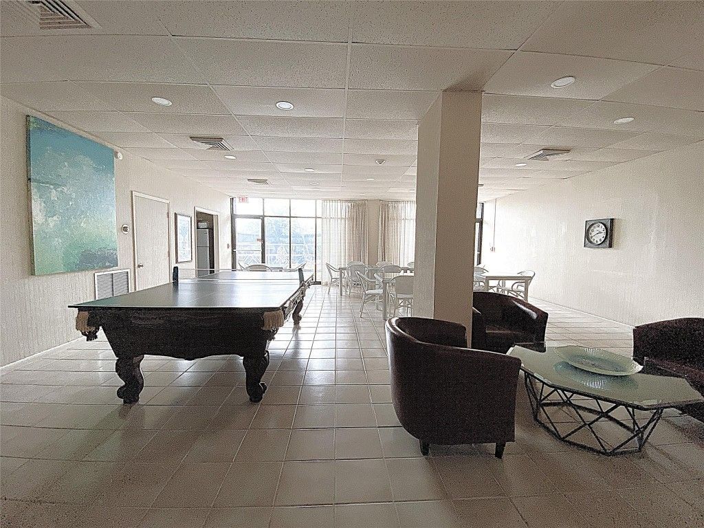 2400 Presidential Way, Unit 1104, West Palm Beach, FL 33401 Photo