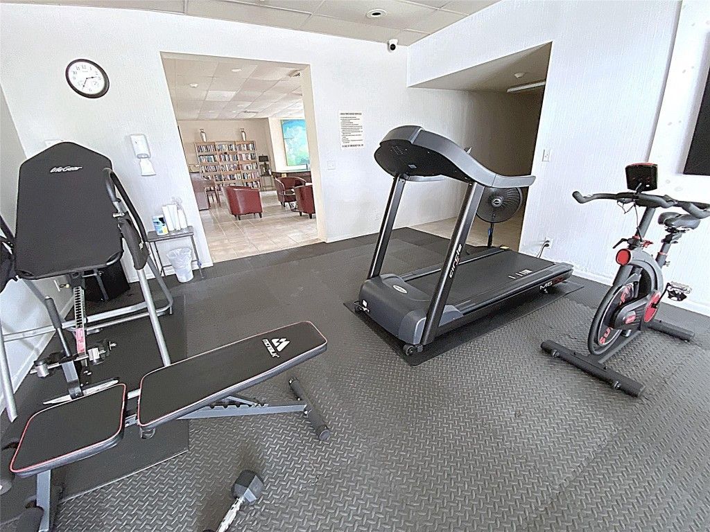 2400 Presidential Way, Unit 1104, West Palm Beach, FL 33401 Photo