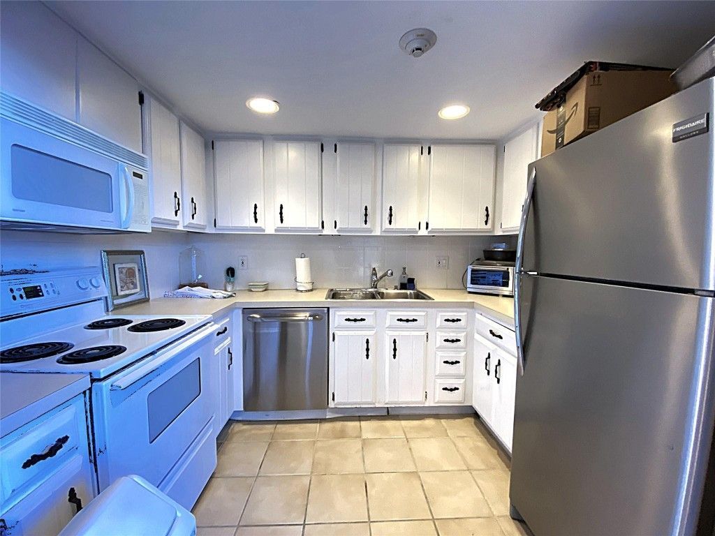 2400 Presidential Way, Unit 1104, West Palm Beach, FL 33401 Photo