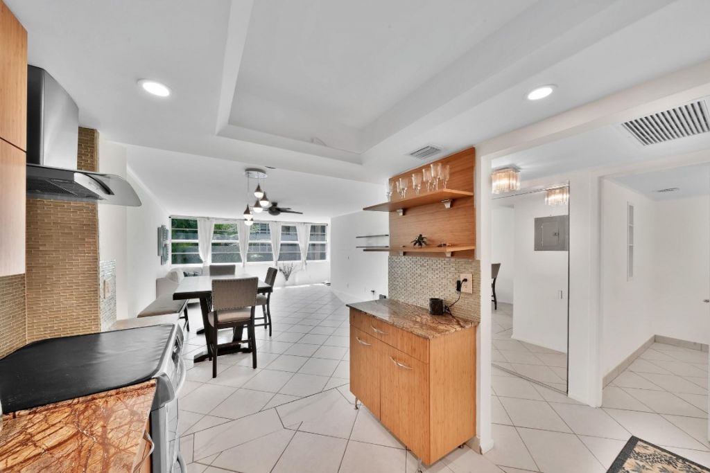 1170 N Federal Highway, Unit 106, Fort Lauderdale, FL 33304 Photo