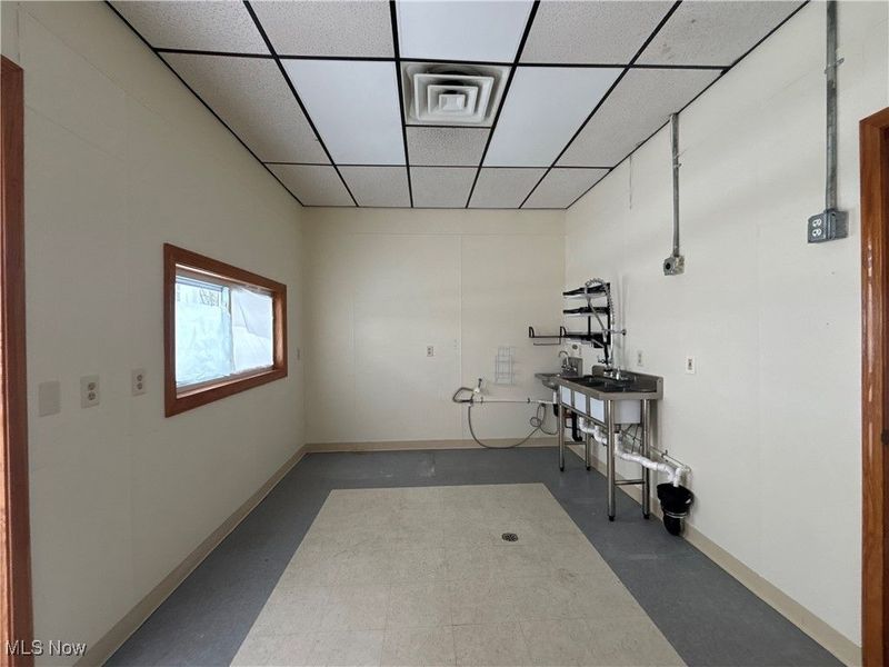 9644 E Center Street, Windham, OH 44288 Photo 13