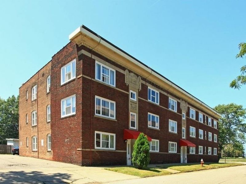 14236 Lakeshore Boulevard, Unit 6, Cleveland, OH 44110 Photo 1