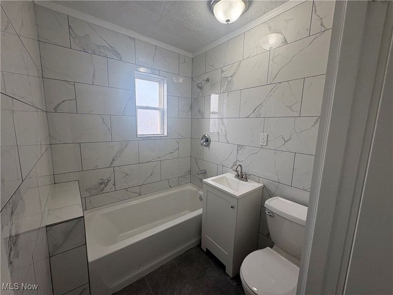 14236 Lakeshore Boulevard, Unit 6, Cleveland, OH 44110 Photo 10