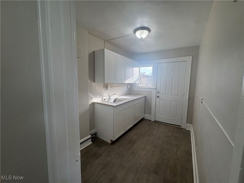 14236 Lakeshore Boulevard, Unit 6, Cleveland, OH 44110 Photo 9
