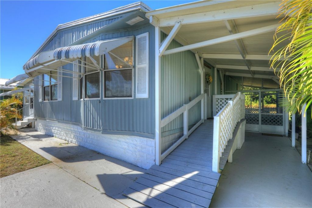 9845 61st Parkway, Sebastian, FL 32958 Photo