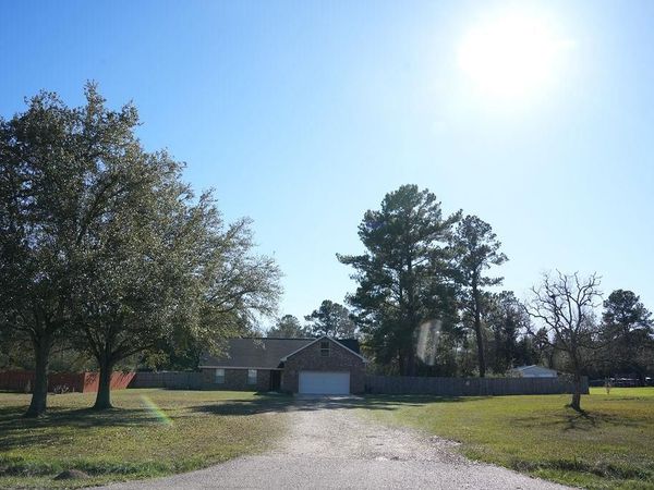 15236 Arleen Normand Drive, Covington, LA 70435