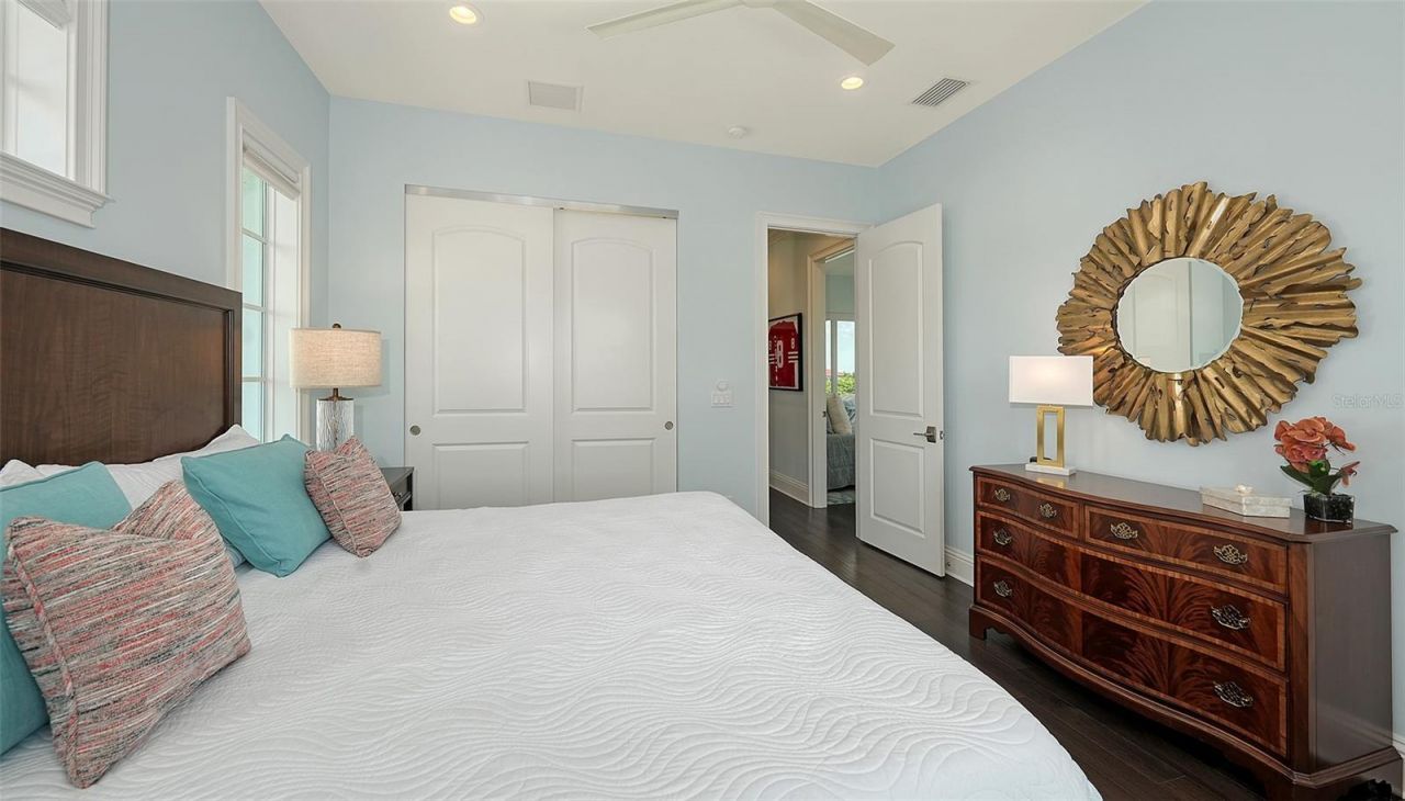 548 Hornblower Lane, Longboat Key, FL 34228 Photo