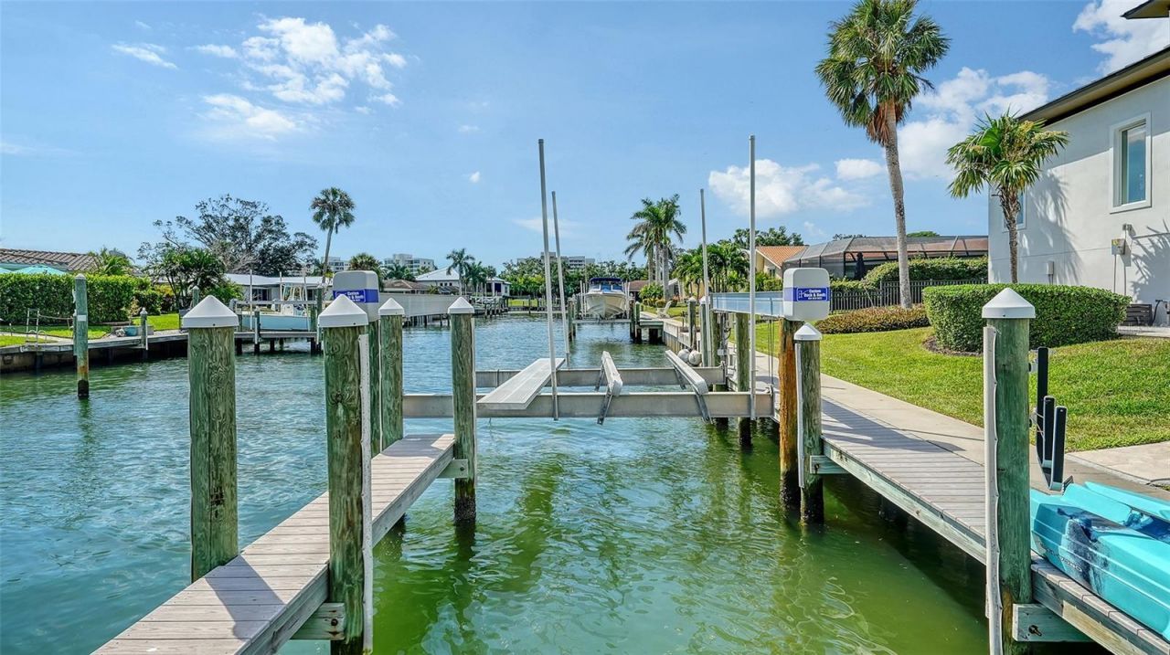 548 Hornblower Lane, Longboat Key, FL 34228 Photo