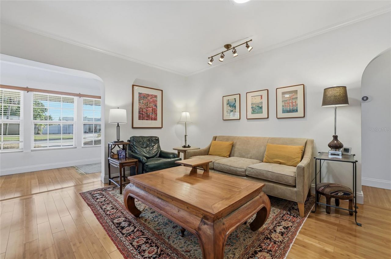 1010 45th Street North, Saint Petersburg, FL 33713 Photo