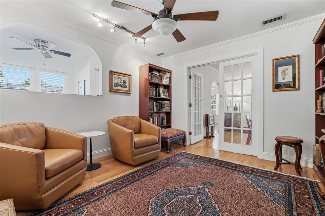 1010 45th Street North, Saint Petersburg, FL 33713 Photo