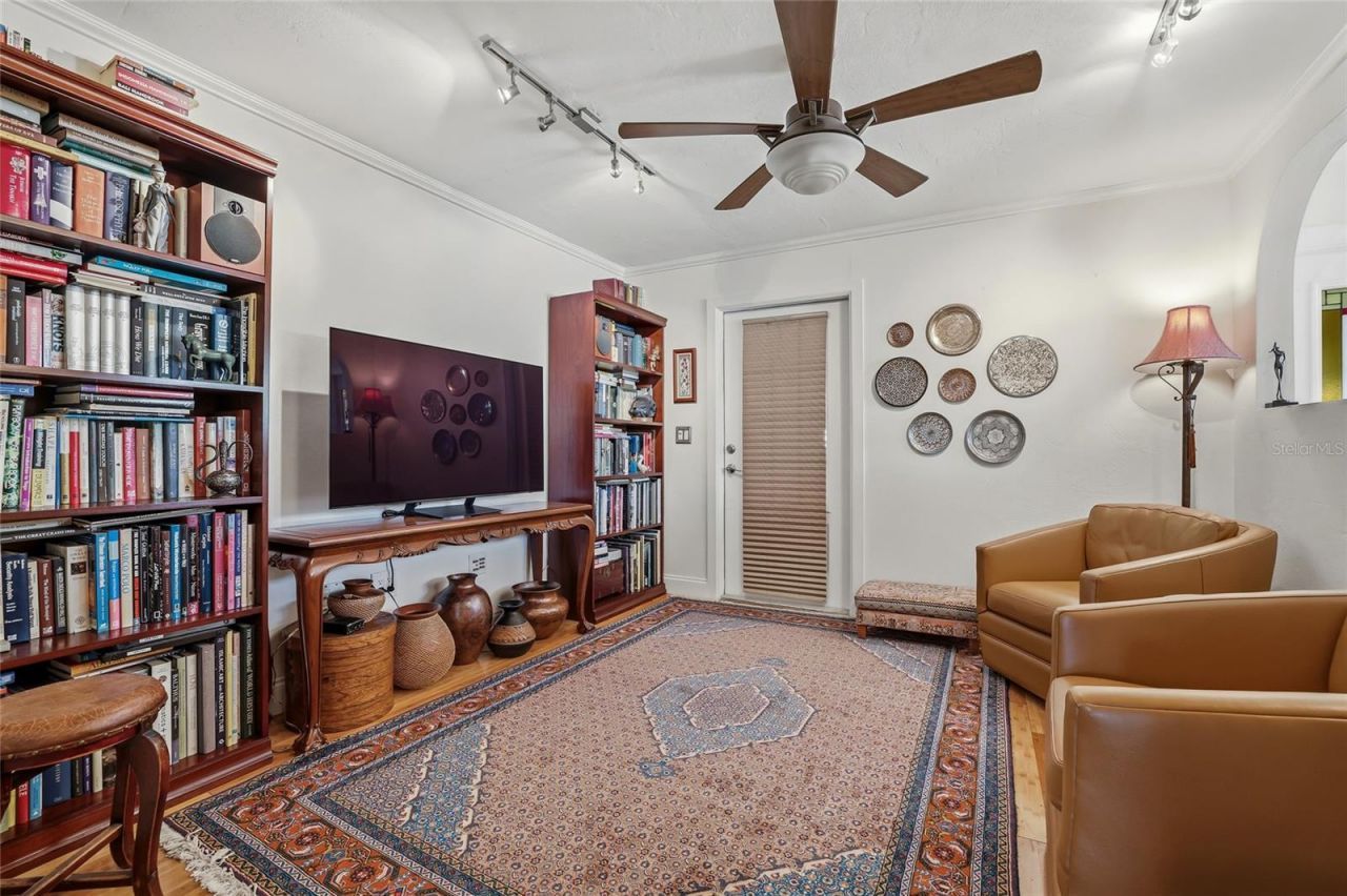 1010 45th Street North, Saint Petersburg, FL 33713 Photo