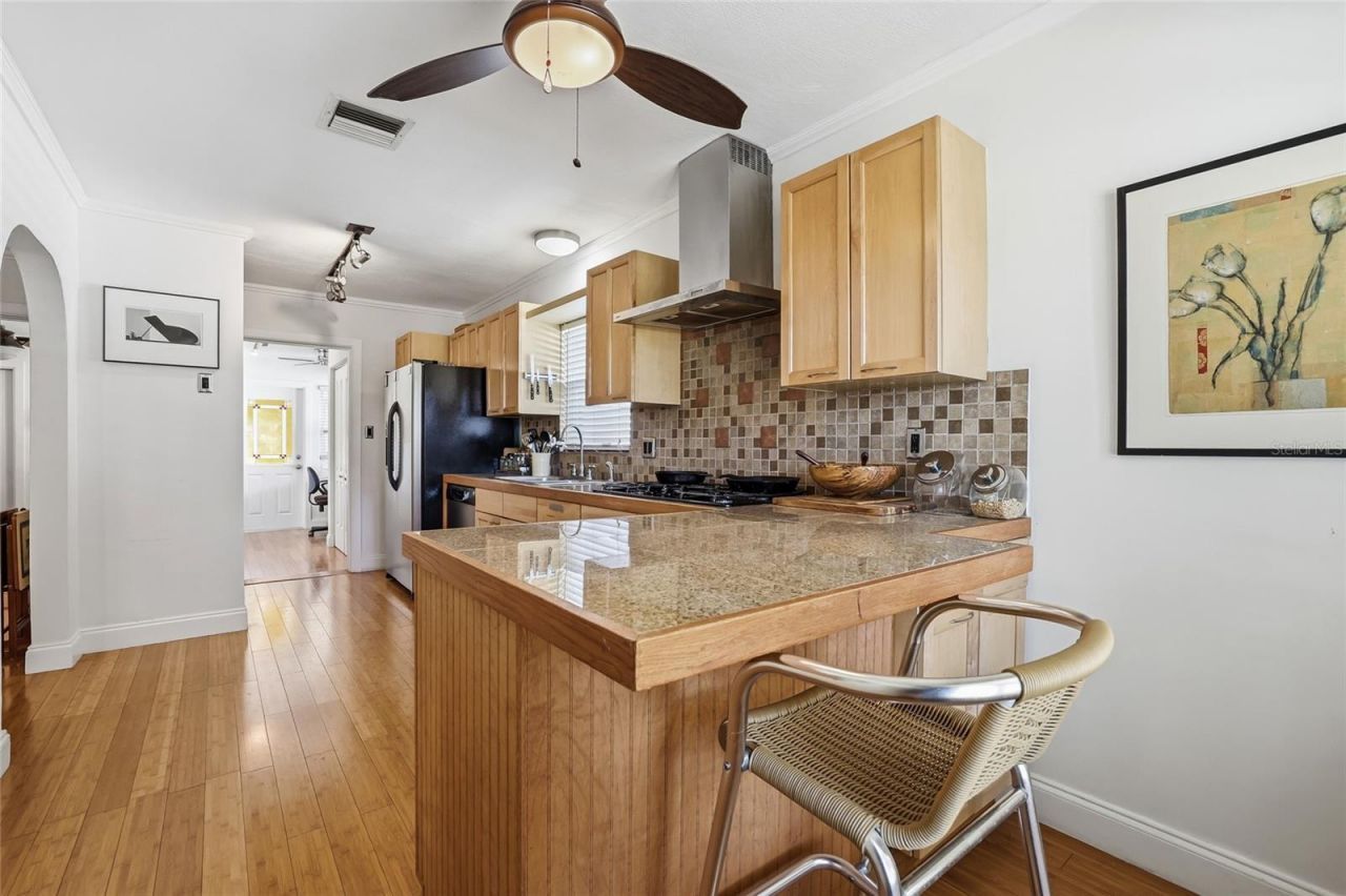 1010 45th Street North, Saint Petersburg, FL 33713 Photo