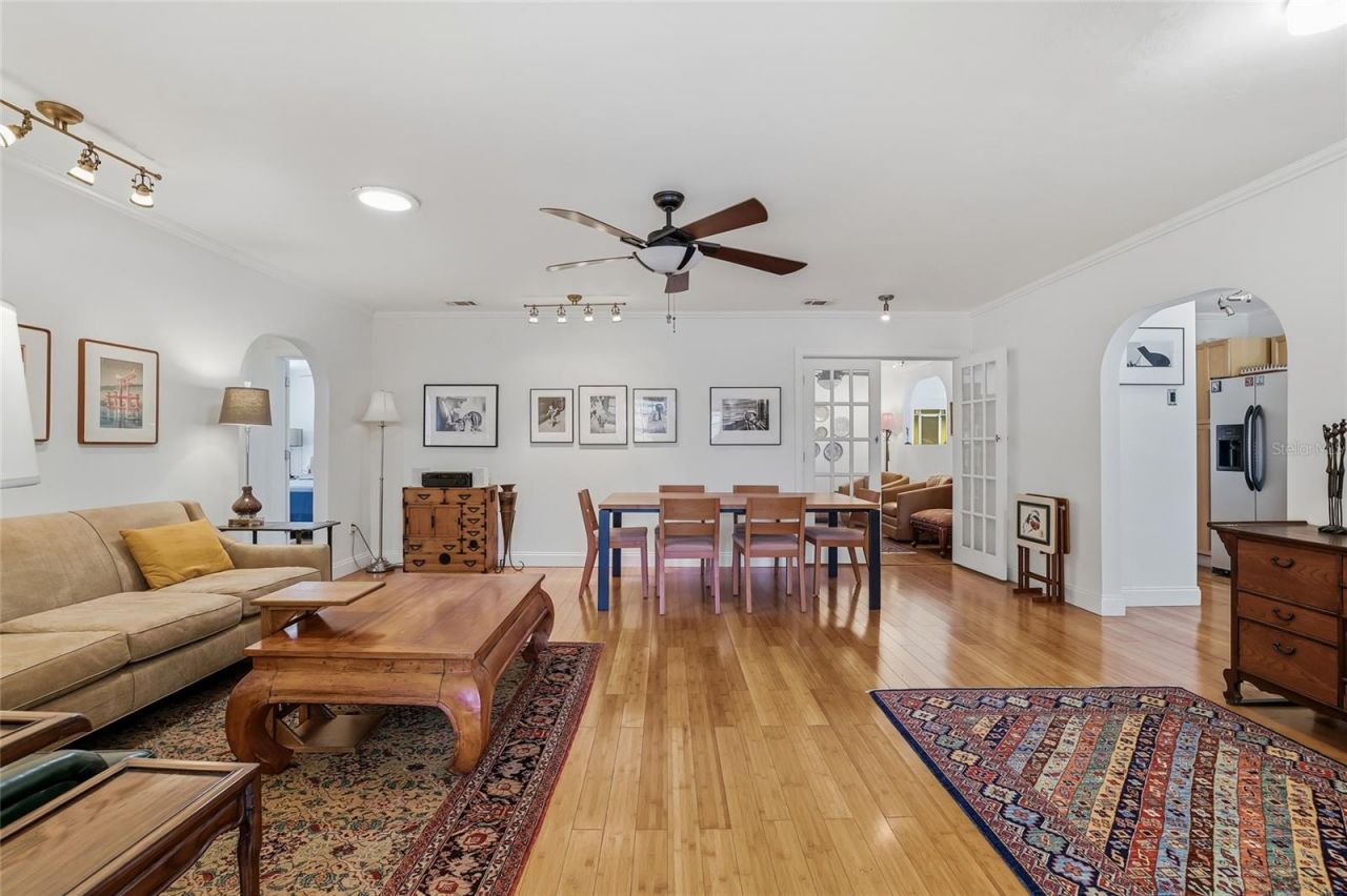 1010 45th Street North, Saint Petersburg, FL 33713 Photo