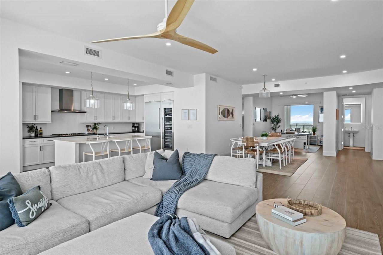 2910 W Barcelona Street, Unit 1902, Tampa, FL 33629 Photo