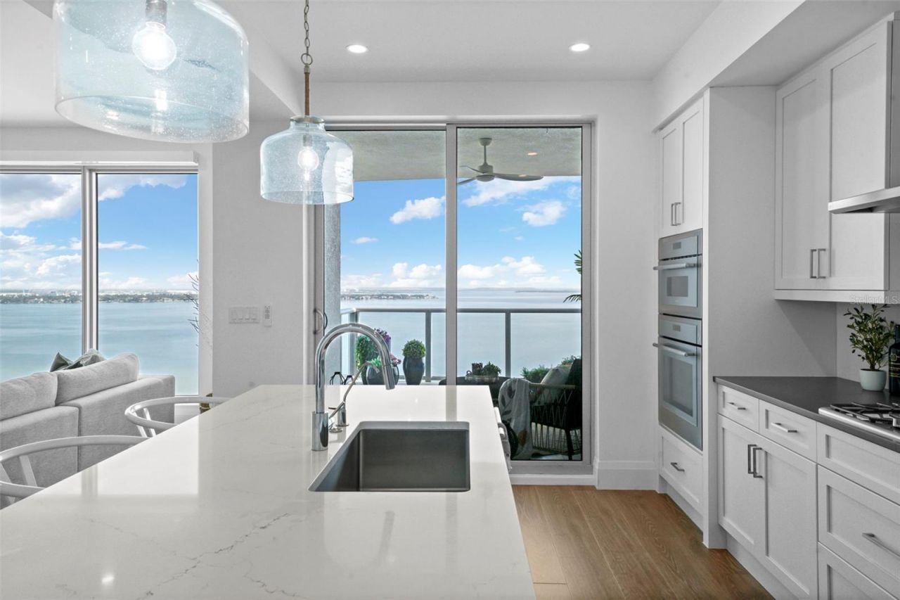 2910 W Barcelona Street, Unit 1902, Tampa, FL 33629 Photo