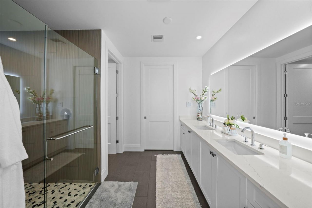 2910 W Barcelona Street, Unit 1902, Tampa, FL 33629 Photo