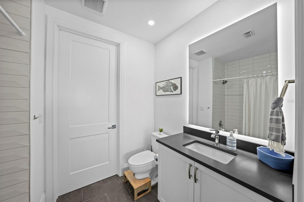 2910 W Barcelona Street, Unit 1902, Tampa, FL 33629 Photo