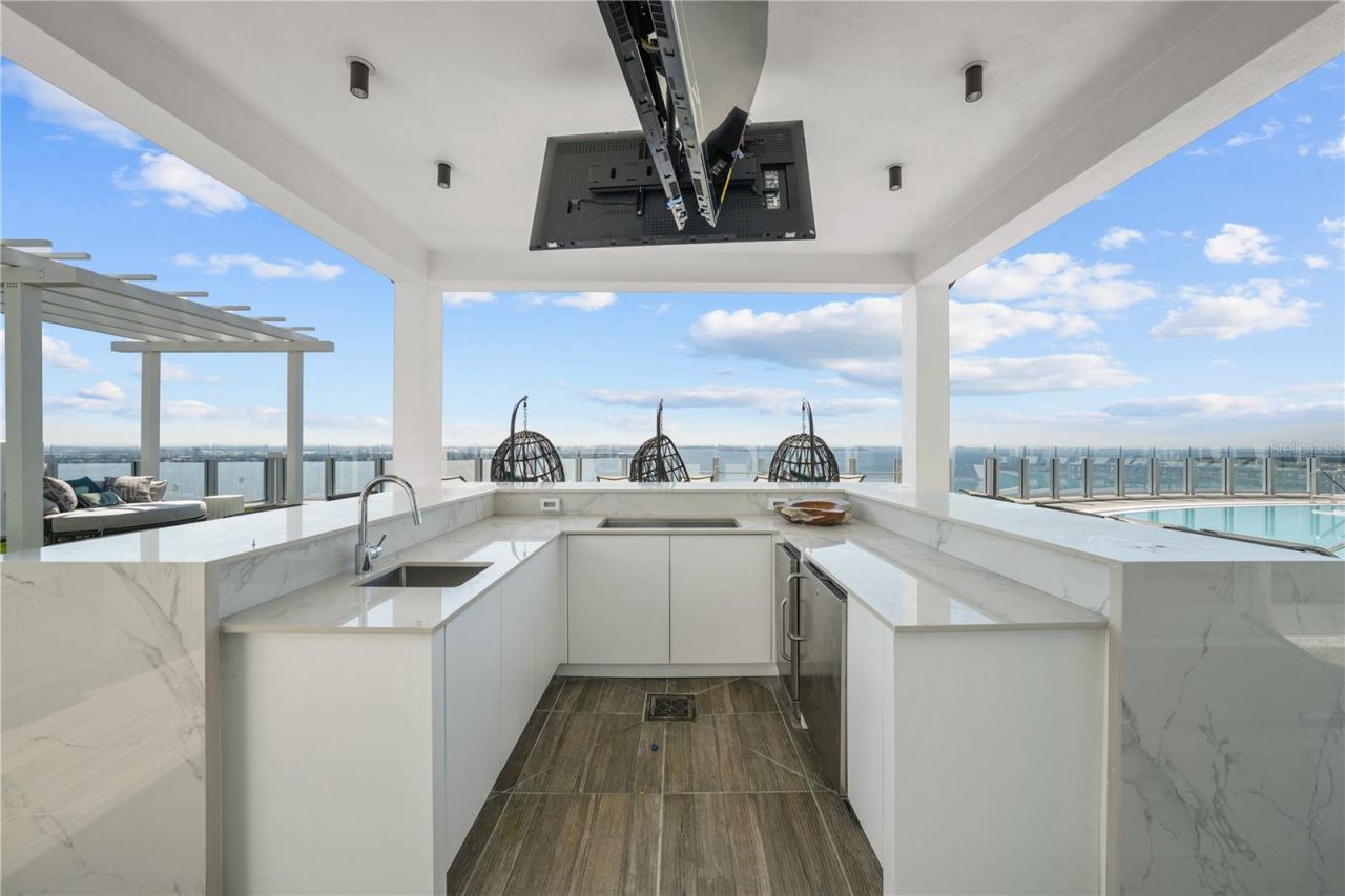 2910 W Barcelona Street, Unit 1902, Tampa, FL 33629 Photo