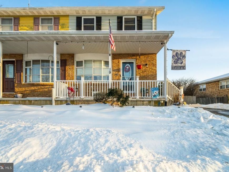 19 Fairground Avenue, Taneytown, MD 21787 Main Photo