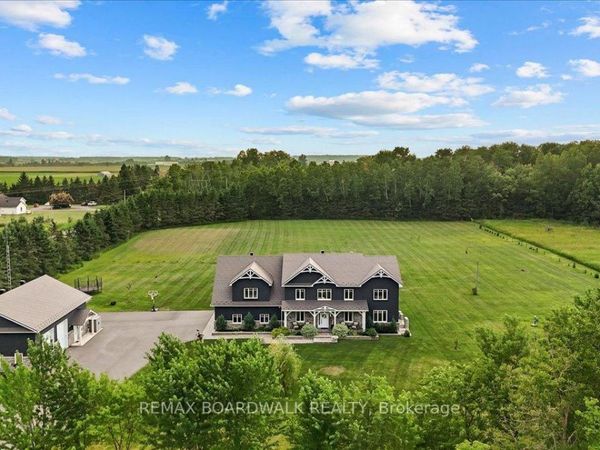 2440 Emmett Road, Ottawa, ON K4C1S1