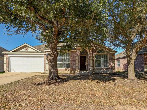 198 Valruth DR, Kyle, TX 78640