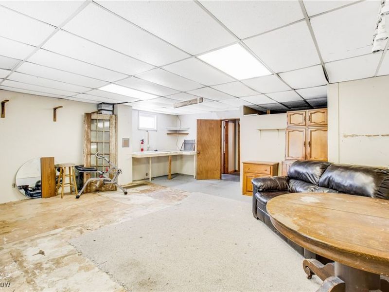 917 S Irvine Avenue, Masury, OH 44438 Photo 16