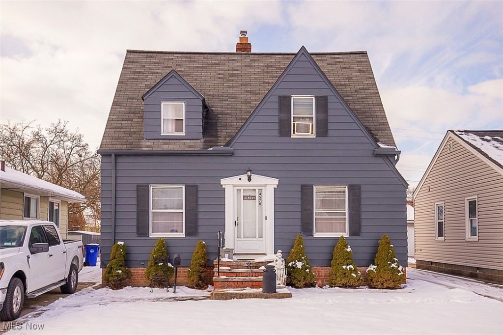 4570 W 147th Street, Cleveland, OH 44135 Main Photo