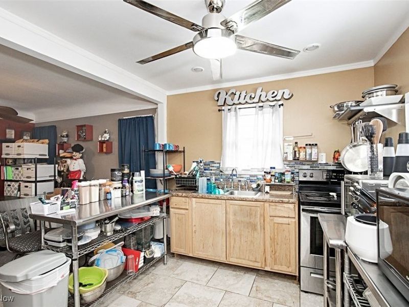 4570 W 147th Street, Cleveland, OH 44135 Photo 9