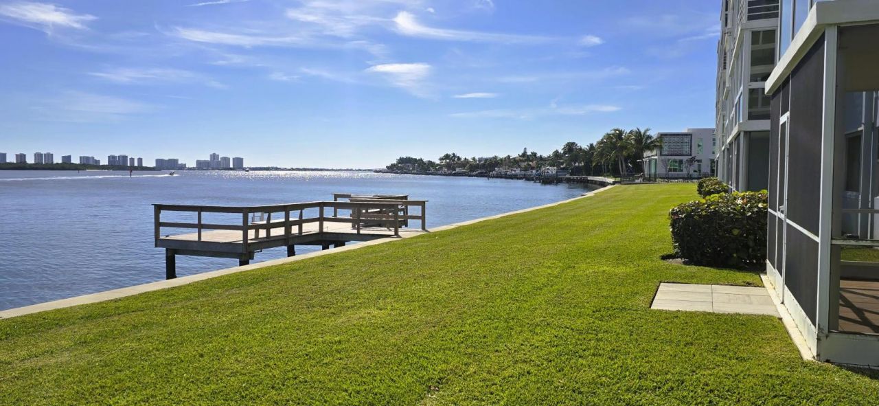 60 Yacht Club Drive, Unit 103, North Palm Beach, FL 33408 Photo