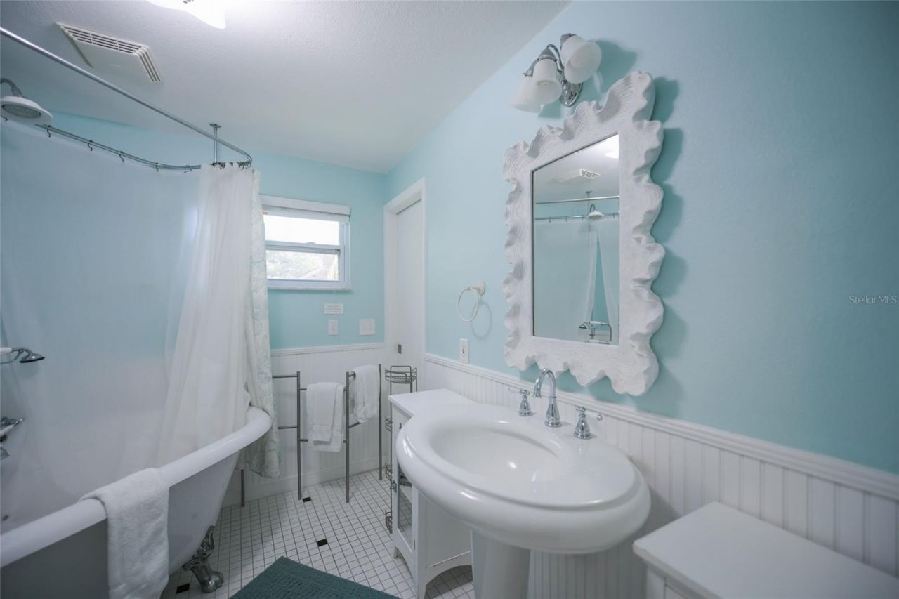 410 Garfield Drive, Sarasota, FL 34236 Photo