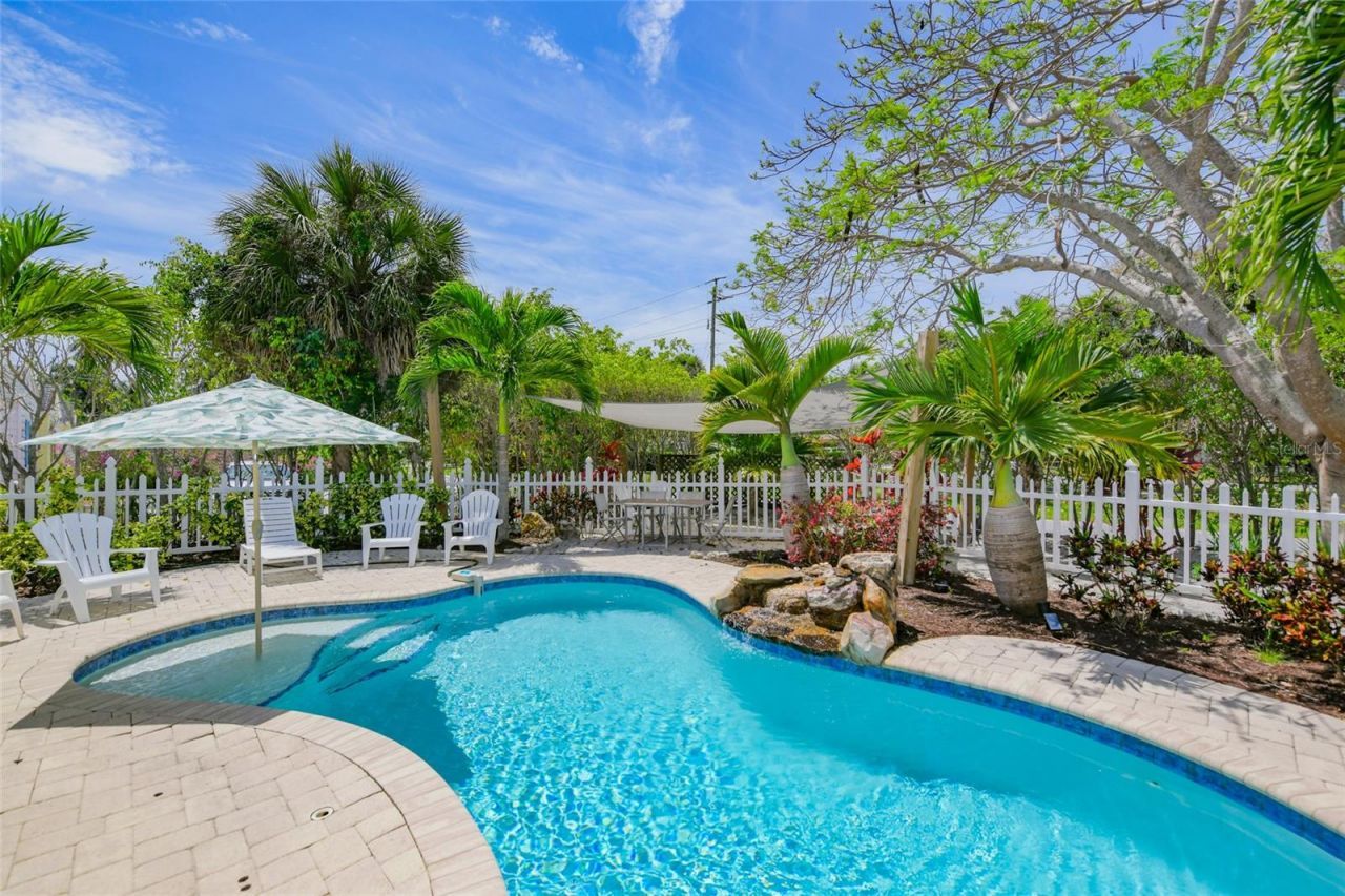 410 Garfield Drive, Sarasota, FL 34236 Photo