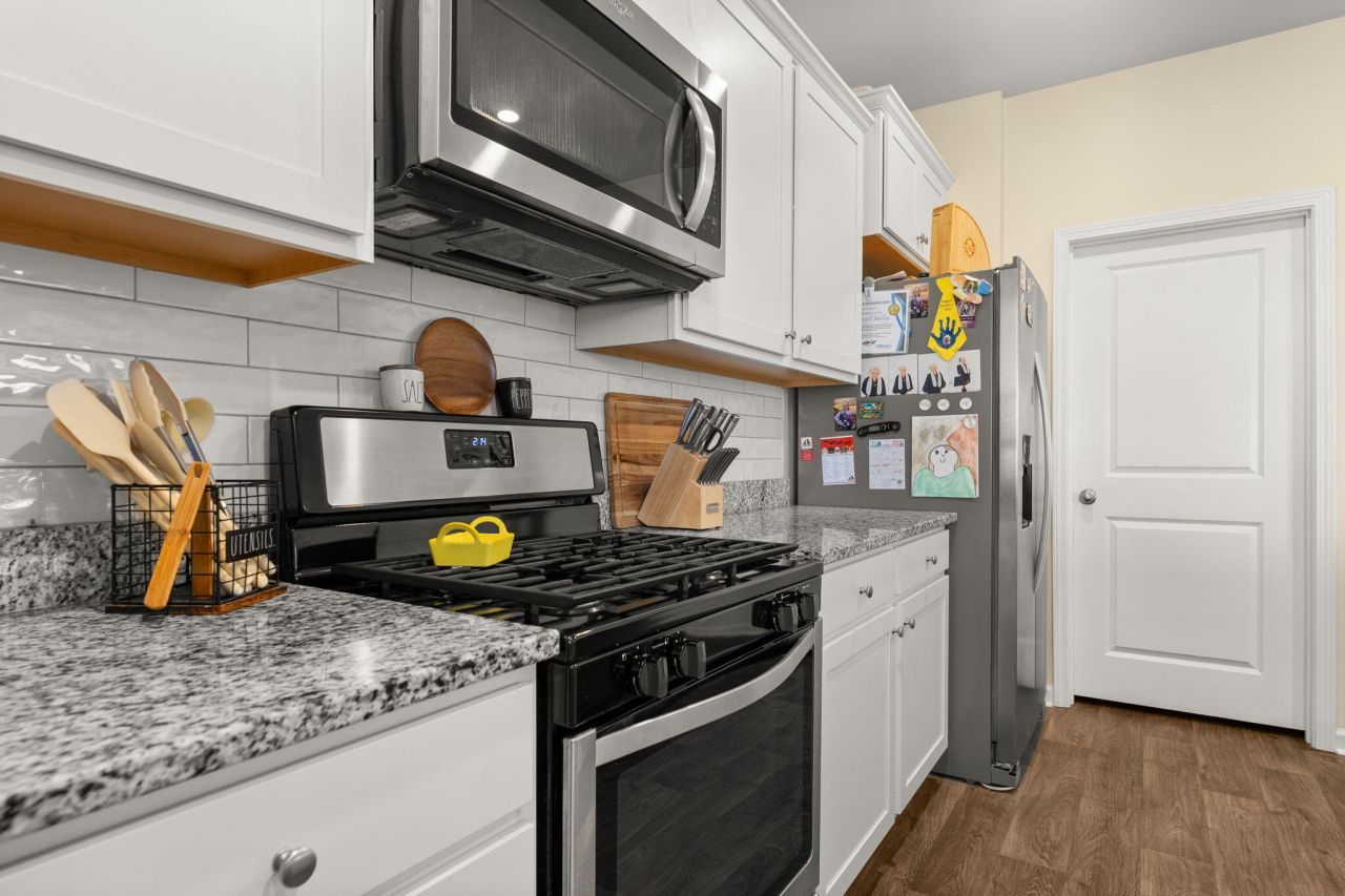 380 Azore Way Photo 17