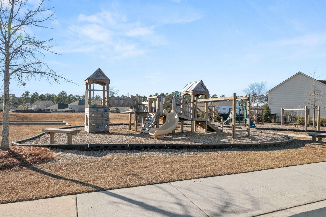 380 Azore Way Photo 48