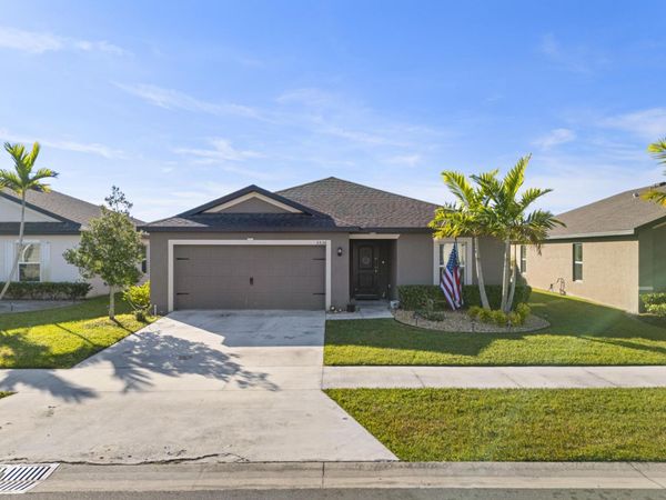 5536 Imagination Drive, Fort Pierce, FL 34947