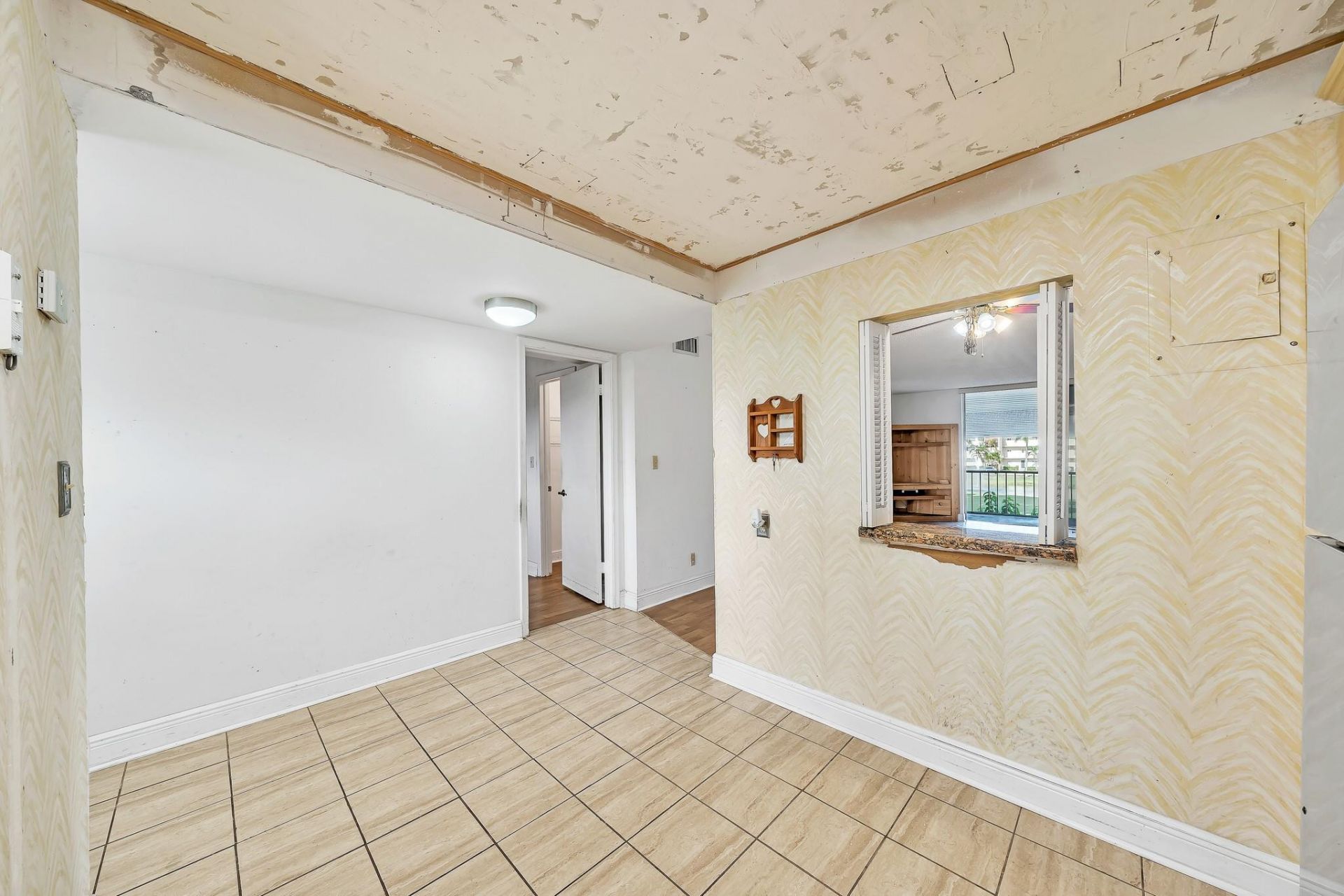 8980 S Hollybrook Boulevard, Unit 204, Pembroke Pines, FL 33025 Photo