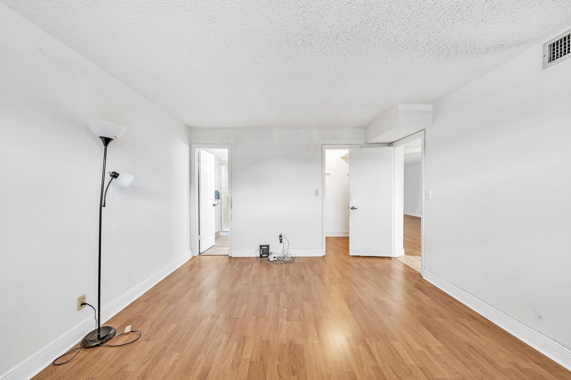 8980 S Hollybrook Boulevard, Unit 204, Pembroke Pines, FL 33025 Photo