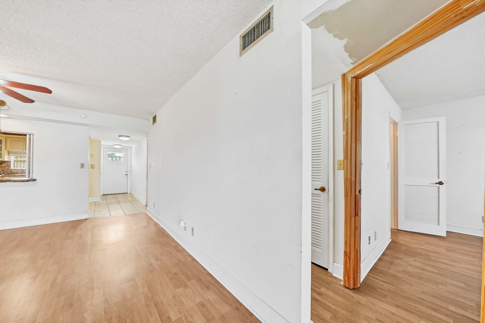 8980 S Hollybrook Boulevard, Unit 204, Pembroke Pines, FL 33025 Photo