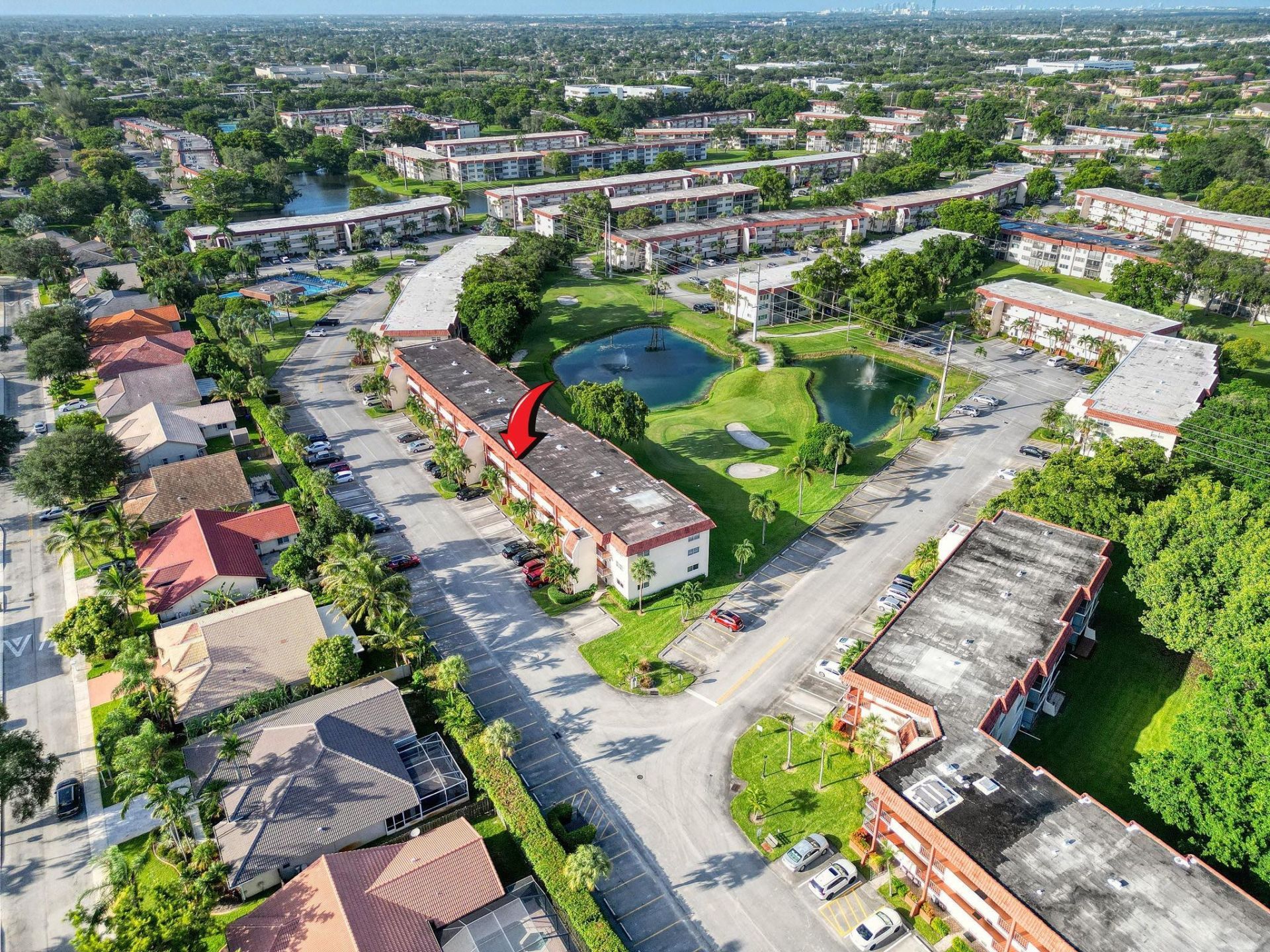 8980 S Hollybrook Boulevard, Unit 204, Pembroke Pines, FL 33025 Photo